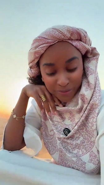 Drª Sara (@dra_sara)’s videos with som original - Drª Sara