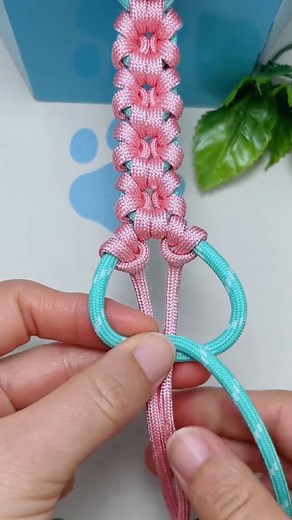 How to tie a pink bracelet #diy #bracelet #craft #crafting | Diy Bracelet