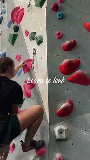 Learn 2 Lead Indoors before you head outdoors #leadclimbing #rockclimbing #sydneyclimbing