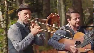 ‼VIDEOPREMIERE‼ Wir präsentieren das brandneue Video "Radetzky" 🎼🎻🎸🎶 von "TMP Tyrol Music Project". Videoproduktion: Georg Kröll. Location: Berglsteiner See, Breitenbach. Viel Spaß beim Anschauen 🎥🎬😄 Ihre aktuelle CD "Wiener Blut" ist überall erhältlich 💿👍🙌👏 Das Video läuft auch auf unserem TV-Sender Stimmungsgarten TV 📺 | Tyrolis Music