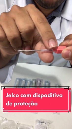 Jelco com dispositivo de proteção: A técnica de enfermagem
