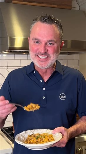 Chance Cozby - 3PiecesofPecan on Instagram: "One of my favorite meals of 2025! Call it Creamy Beef Pasta or call it Hamburger Helper, just way better. I got this recipe from @heresyourbite …. Her content and food is simply incredible! Recipe below -1.25 lbs Ground Beef, we used 85/15 -1 Yellow Onion, diced -6 Cloves Garlic, minced -3 C Beef Broth -1 C Heavy Cream -1 t Italian Seasoning -1 t Red Pepper Flakes -1 t Paprika -Salt and Pepper to taste -2-3 T Tomato Paste -1 lb Pasta Shells -5 oz Shar