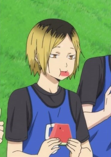 kenma kozume eating watermelon 🍉 so cute! [Haikyuu]