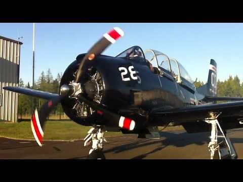T-28 "Trojan" Wright Cyclone R-1820-86B starting