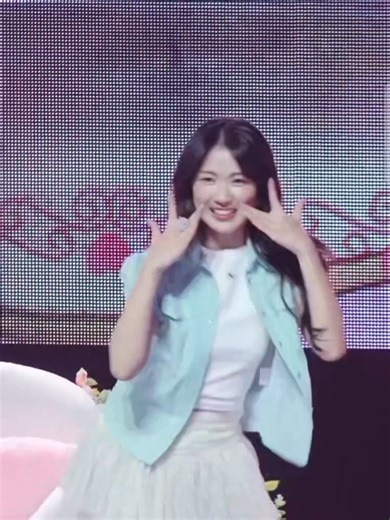 Kim Hyeyoon Dancing to