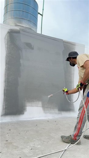 Airless spray paint machine😱 Airless Spray #airlesspaint #shorts