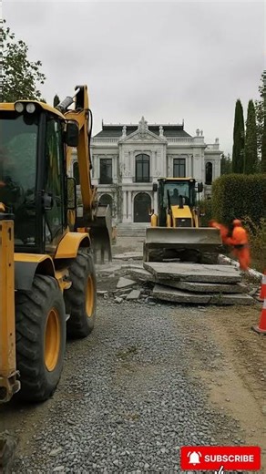 “This Looks Like a $10M Mansion Entrance 😮”
