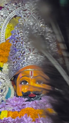 Shriram Sharma on Instagram: "जय श्री श्याम ❤️🙏 #khatuwale #khatushyambaba #khatushyamjistatus #khatushyamji #shyam faith be shyambaba lakhdatar_ki_jai sawariya sanwariyaseth krishna love kanha babashyam babashyamkijai Radheshyam jaishreeram jayjaybabashyam hindu Nature instagood photoofthedayt happy follow instadaily devotional motivation Mahadev"