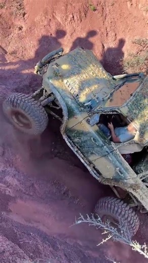 4X4 expert drives 212 off-road experiences #offroad #4x4 #car