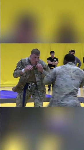 Soldier protests potential ILLEGAL HIT during Lareda Cup Combative