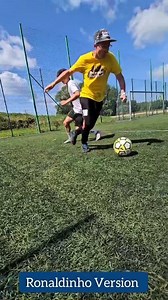 4M views · 46K reactions | Remix Ronaldinho BerbaSpin  This Sound... ♥️ Very Smart Trap  Tutorial For You  Dribble Camp - Piotr Olo Oleksik - Mekka Street - Obozy Karol Cywiński #trenerdryblingu #football #skills #sport #Ronaldinho #dribbling #dribble #naukadryblingu | Trener Dryblingu Piłkarskiego - Piotr "Olo" Oleksik | Facebook