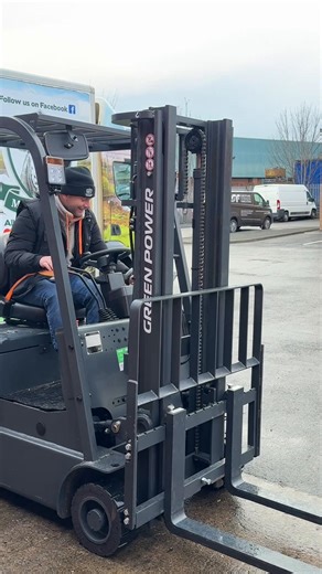 Starting off 2026 ensuring our fork lift skills are top notch. 😁Big thanks to the team at AATS Ltd for the excellent and efficient training . #wepassed ✅ 😃 #safetlyfirst #trainingday