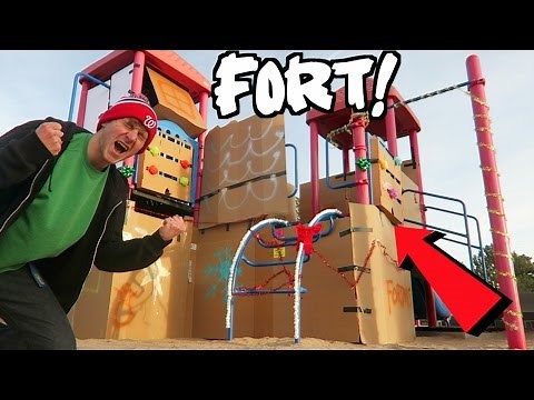 GINGERBREAD HOUSE PLAYGROUND FORT!