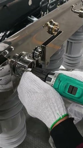 CHBEB | Assembly Fastening Process -outdoor pole mounted disconnector
