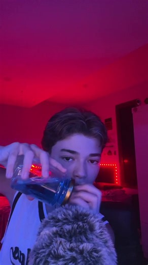 Asmr com tapping em várias coisas, De novo kkkk #asmr #asmrsounds #relax