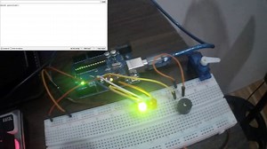 Controlling servo + LEDs and active buzzer | Arduino learning journey ep. 10