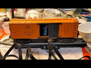 Lionel X3464 Operating Boxcar AT&SF # 63132 in Action