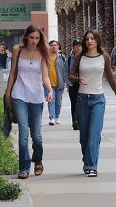 136K views · 3K reactions | How is everyone else not noticing what just happened ?! 樂 #mystery #simulation | EvenOut | Facebook