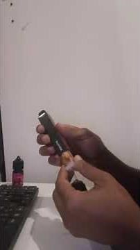 como abrir e carregar um vape descartável.