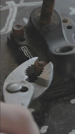 Getting Stripped Skateboard Screws off your board #skateboarding