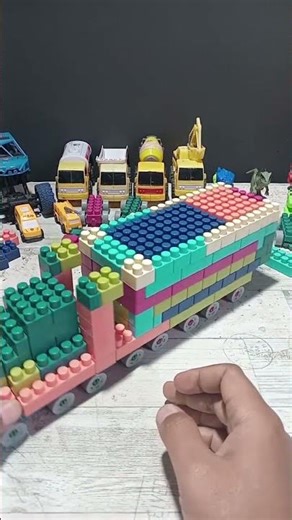 Building Blocks Become Container Trucks 🚛 #buildingblocks #children'stoys #buildingblocks #learni...