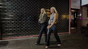 Liverpool Nightlife. Wild Nights. Very cold wind. Girls freezing (ssss....)