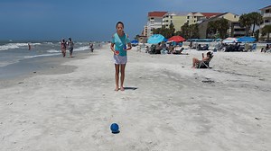 Beach money ball madness!