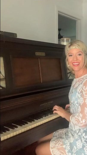 “My Blue Heaven” 1920s music! By Gene Austin