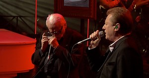 Bedankt Toots voor jouw muzikale bijdrage aan de allereerste Night of the Proms van 19 oktober 1985! Op onze 25ste editie in 2009 mochten we je opnieuw meermaals op ons podium verwelkomen. Dit duet dat je toen speelde met John Miles zal hem persoonlijk bijblijven als "een van de hoogtepunten uit zijn rijkgevulde carrière als muzikant”. Rust zacht… | Night of the Proms