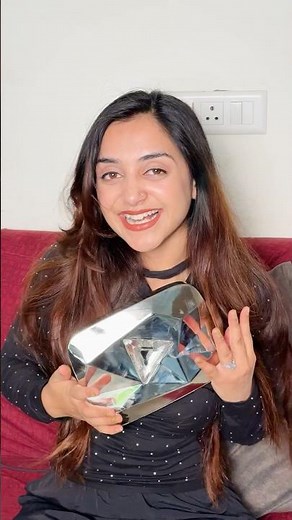 My YouTube Diamond Play Button Unboxing🥹♥️🙏🏻 #shorts #trending #vlog #viral #meghachaube