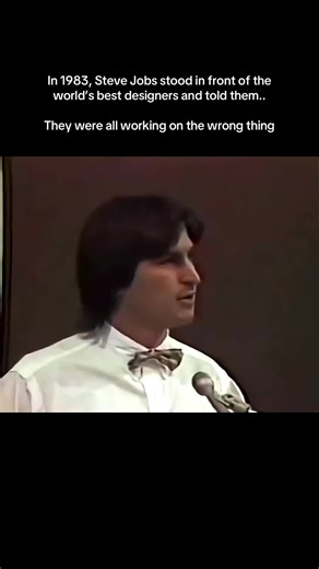 Jobs at the 1983 International Design Conference in Aspen. Architects, industrial designers, the people who shaped cars and buildings and the things sitting in every house. Via: X // r0ck3t23 Nearly none of them touched computers. #stevejobs #entrepreneur #apple #Tech #design