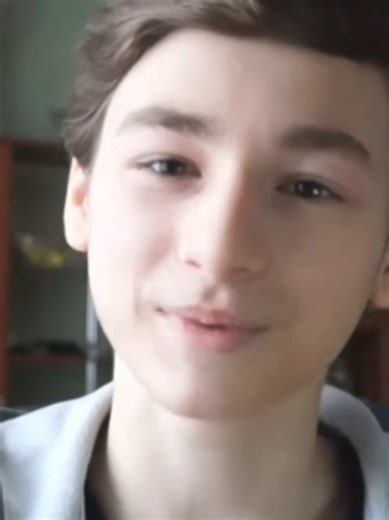 Ценность времени не в том, что оно есть, а в том, что мы с её помощью измеряем. Самое главное, измеряемое временем - наша жизнь. #2018 #2017 #время #брайн #элиди #машазум #дилирон #евгенбро #викишоу #куплинов #тилькаплей