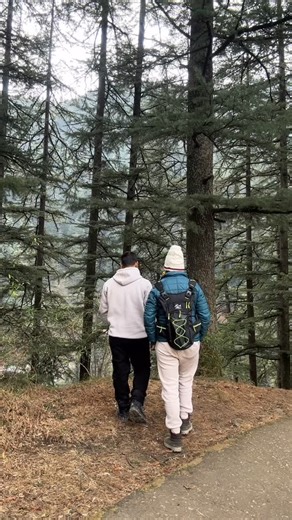 Banjara Safar | Trip p aao or bandi ka muh na bane 😅 kaise possibe ?? | Instagram