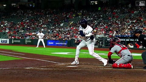 Yordan Alvarez is named the AL Player of the Week