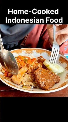 Home-Cooked Indonesian Food | Rawon, Soto and Krengsengan