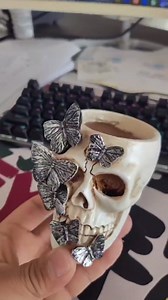 Skull Pen Holder,Skull Makeup Brush Holder,Bathroom storage Holder,Spooky Goth Decorations,Halloween Decoration,Vanity, Desk, Office Organizer, Stationary, Decor Planter