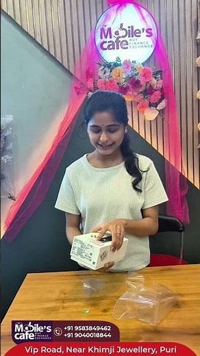 OPPO 31 Pro 5G Unboxing at Mobile’s Cafe | Premium Design & 5G Power