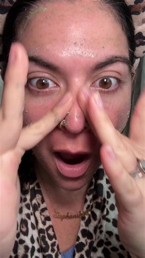 A gentle Matcha TECA Peeling Gel that exfoliates, purifies pores, tightens, and brightens all in one.@Centellian24 #Centellian24 #MatchaPeelingGel #Porecare #Brightening #Exfoliation