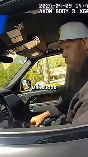 Ex-NFL Star Terrell Suggs Arrested After Starbucks Altercation ☕👮‍♂️A dispute at Starbucks escalated quickly, leading to police intervention and Suggs being taken into custody. Bodycam footage is now circulating, fueling intense reactions online.What’s your take on this incident? 👇 #Bodycam #NFL #BreakingNews