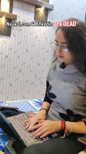 Charushi Kapoor : Artist : Creator : Blogger on Instagram: "Job/Internships sorted ✅ 1. SimplyHired (simplyhired.com) 2. Jobspresso (jobspresso.co) 3. Stack Overflow Jobs (stackoverflow.com) 4. Outsourcely (outsourcely.com) 5. Toptal (toptal.com) 6. Skip The Drive (skipthechive.com) 7. NoDesk (nodesk.co) 8. RemoteHabits (remotehabits.com) 9. Remotive (remotive.com) 10. Remote4Me (remote4me.com) 11. Pangian (pangian.com) 12. Remotees (remotees.com) 13. Europe Remotely (europeremotely.com) 14. Rem