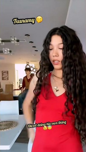 Txunamy doing this dance 🤭😎 ‪@TxunamyOrtiz‬