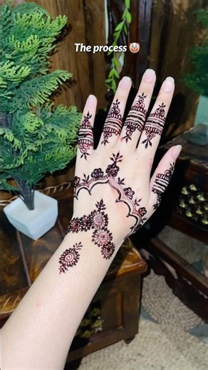 POV: you finally get the perfect mehendi stain 😩🔥#shorts #mehendi