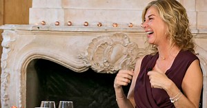 Michèle Laroque parle "surtout de la vie" avec son compagnon François Baroin