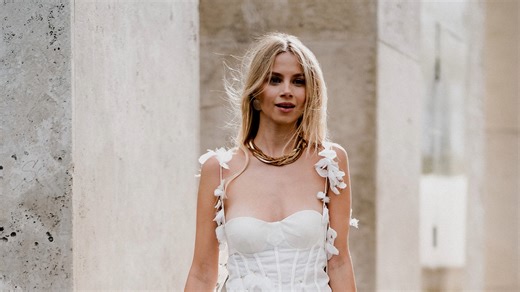 Cette robe de plage en crochet va faire sensation cet été - Grazia