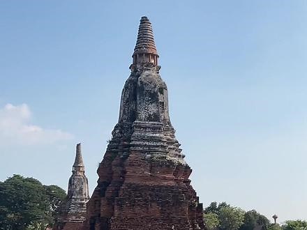 阿瑜陀耶（泰语名： อยุธยา，英语名：Ayutthaya），华人习惯称其为“大城”，坐落在曼谷以北的平原上。阿瑜陀耶的意思是“永远胜利之城”。它是如今统治泰国的曼谷王朝之前的阿瑜陀耶王朝的故都。距今已经有了600多年的历史#泰国旅游 #旅行推荐官 #泰国 #萨瓦迪卡 #一起看世界