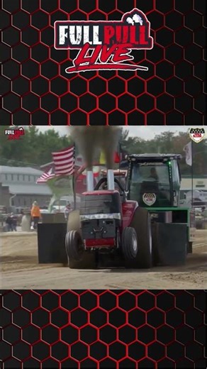 Three turbochargers power Liv’n a Dream from Kentucky. #fullpulllive #fullpullpicks