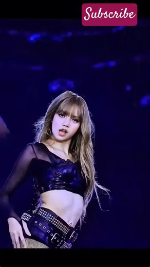 Nobody Moves Like Lisa 🔥 #Lisa #LisaDance #KpopShorts #FYP