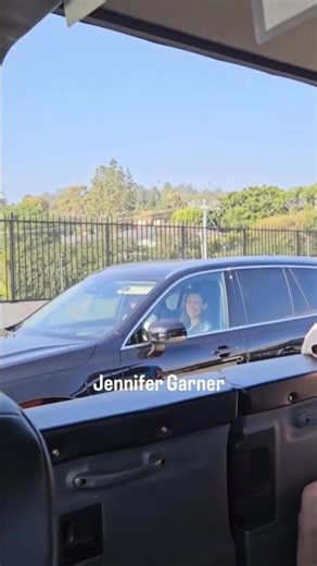 Jennifer Garner Seen Near Santa Monica 🤩 #Shorts