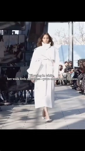 Two looks. One runway. But only one will dominate your attention. 🔥🔥 #yasmin