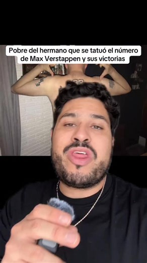 Enrique R. del Bosque on Instagram: "Tenemos que hablar del pobre fanático de Max Verstappen que se tatuó las victorias que lleva Max, se tatuó el número 33… pero pobrecito, porque ahora se lo va a tener que cambiar al número 3. Y ahí te encargo que le quepan todas las victorias de Verstappen que lleva hasta ahora. #F1 #Formula1 #DelBosqueF1 #MaxVerstappen"